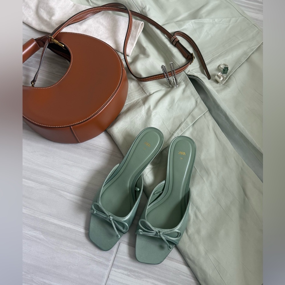New Zara Women's Mint Green Heels size 7,5